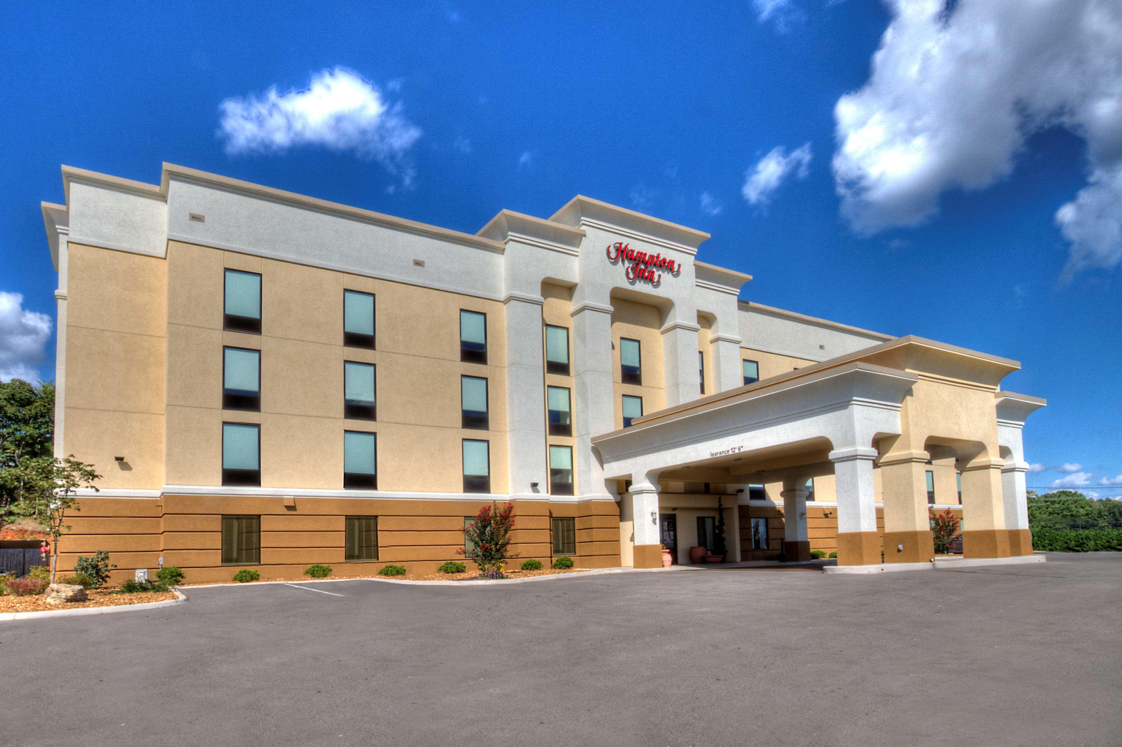 Hampton Inn Куквілл Екстер'єр фото