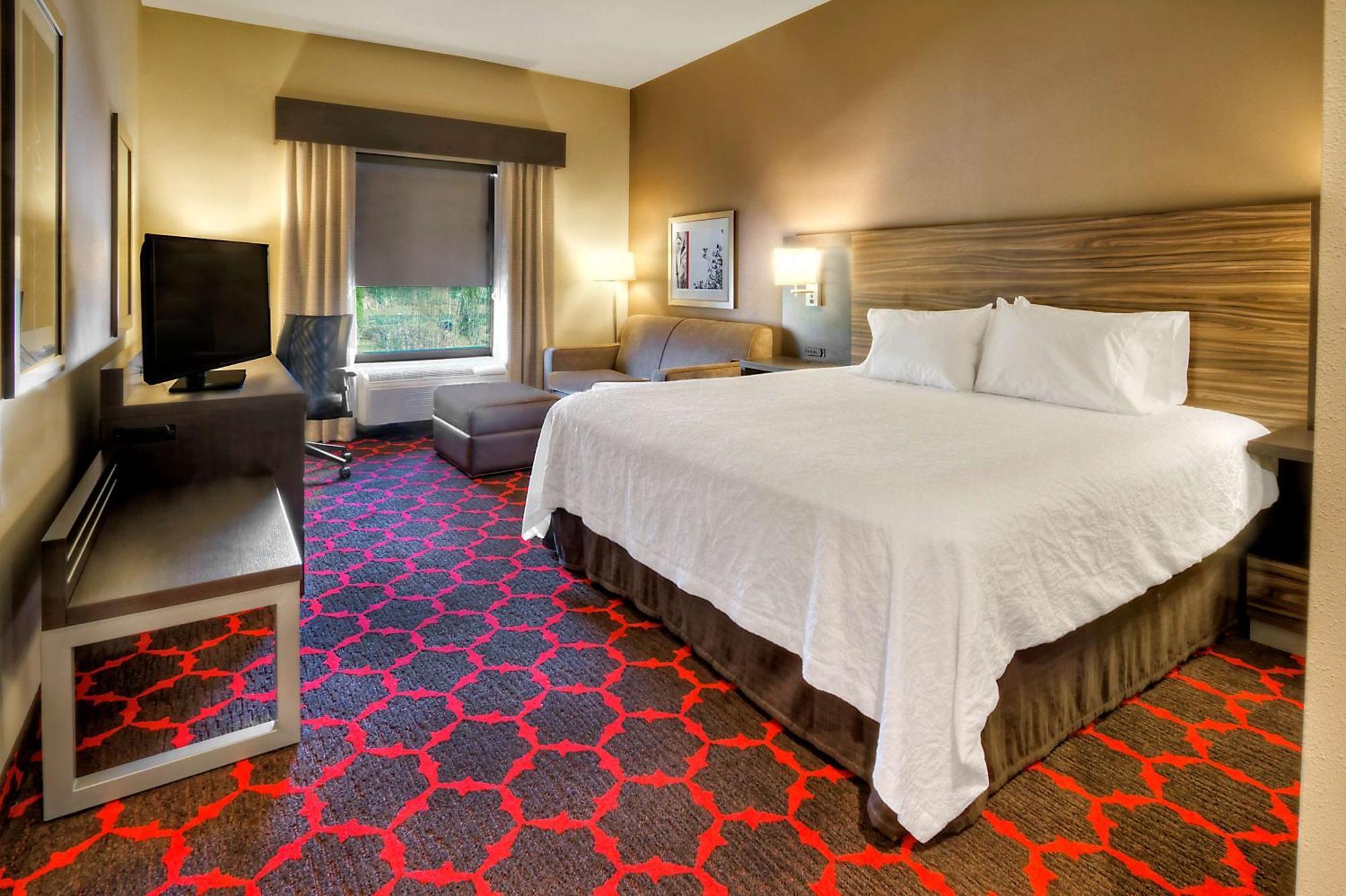 Hampton Inn Куквілл Екстер'єр фото