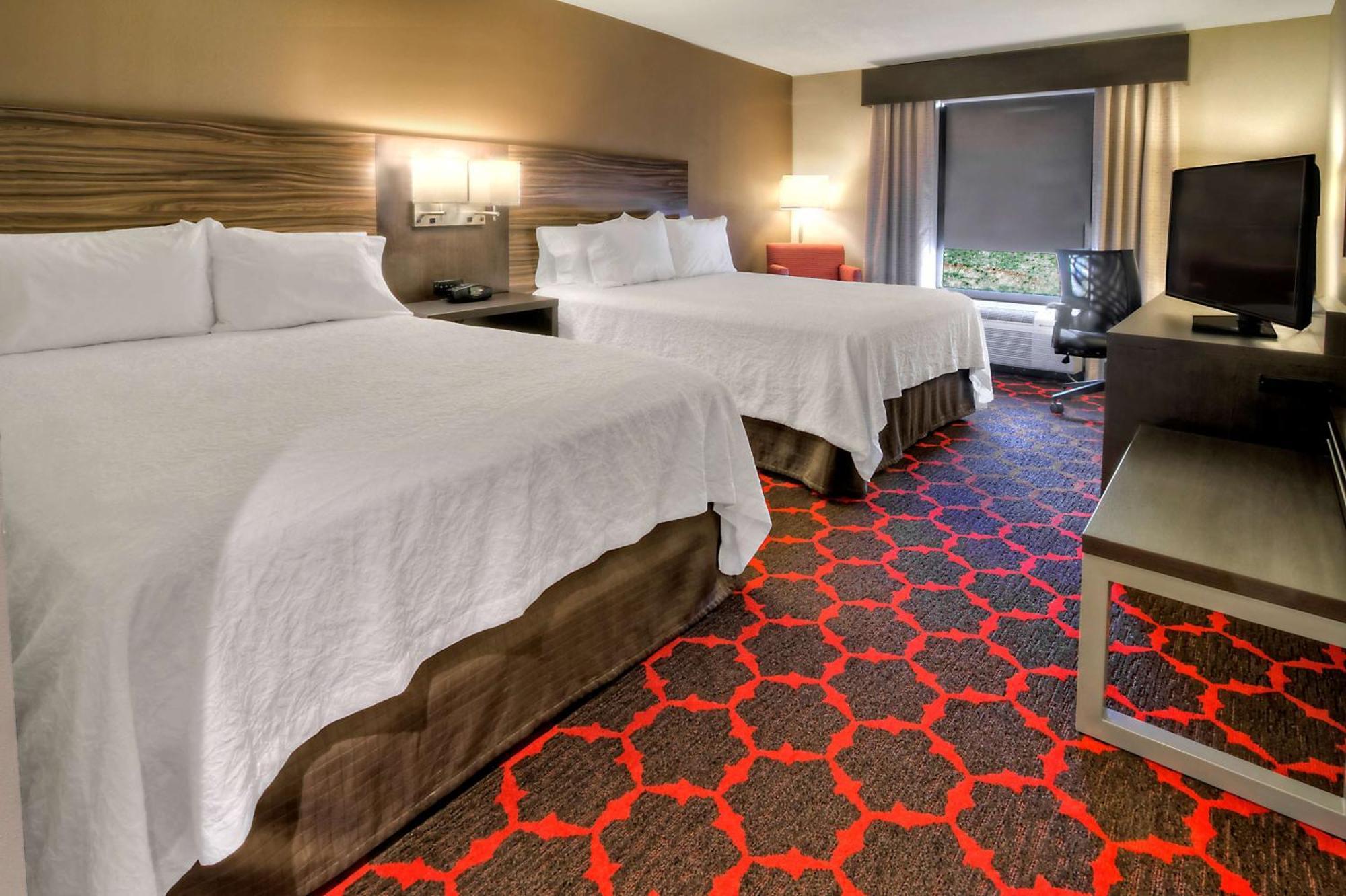 Hampton Inn Куквілл Екстер'єр фото