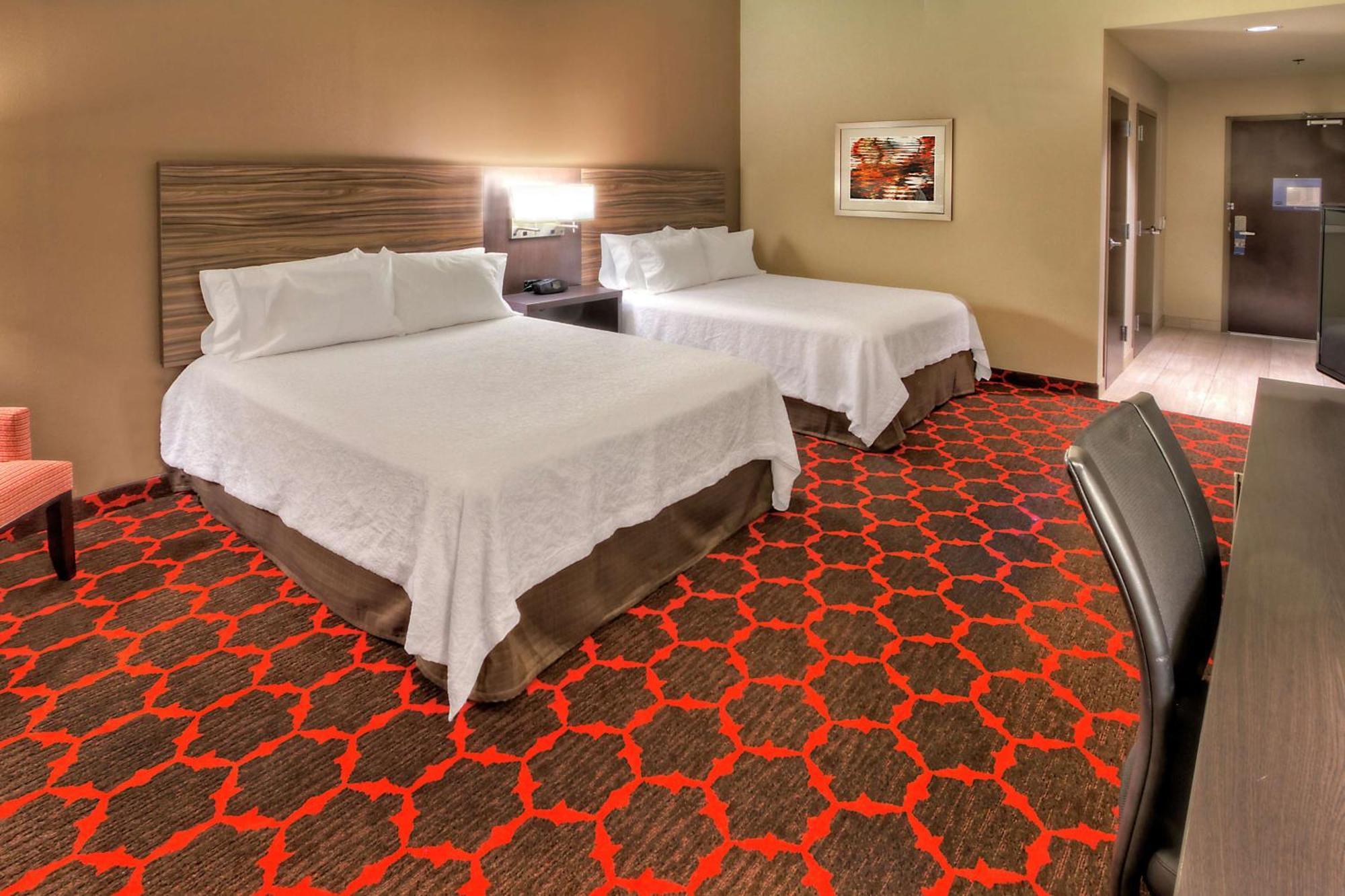 Hampton Inn Куквілл Екстер'єр фото
