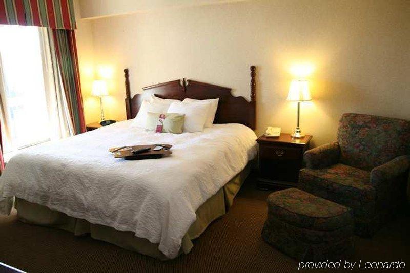 Hampton Inn Куквілл Номер фото