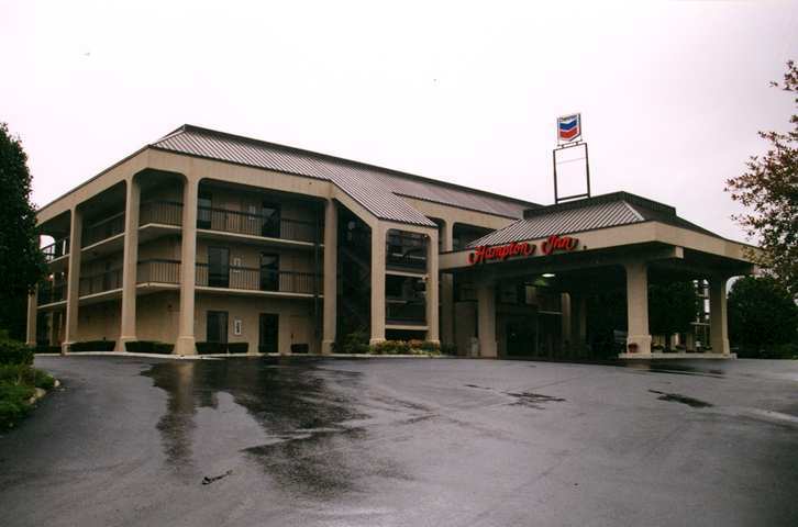 Hampton Inn Куквілл Екстер'єр фото