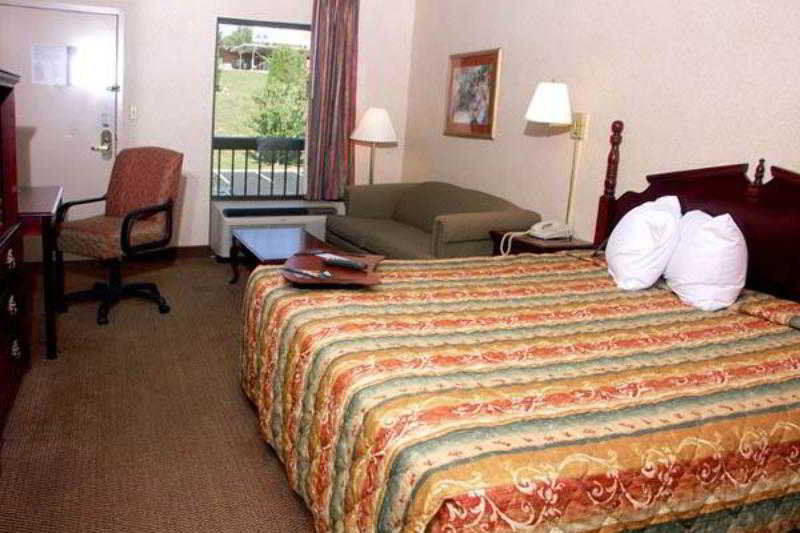 Hampton Inn Куквілл Екстер'єр фото