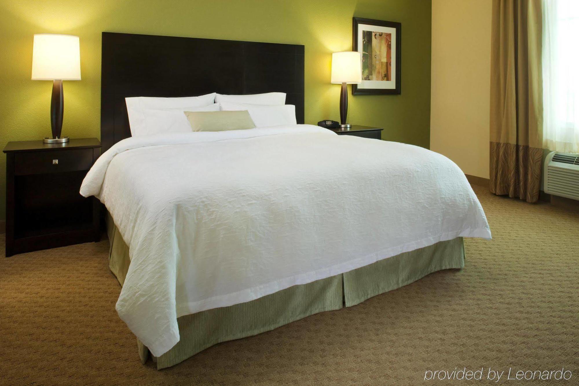 Hampton Inn Куквілл Екстер'єр фото